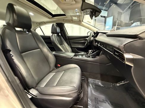 Used 2024 MAZDA MAZDA3 s image 27