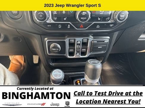 Used 2023 Jeep Wrangler Unlimited Sport AWD/4WD image 15