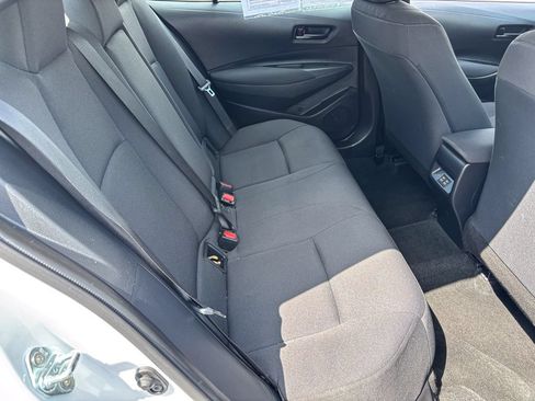 Used 2025 Toyota Corolla LE FWD image 37