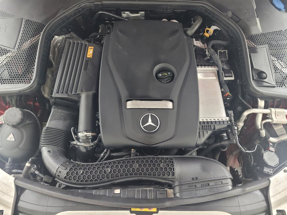 Used 2018 Mercedes-Benz C 300 4MATIC Sedan w/ Premium Package image 30