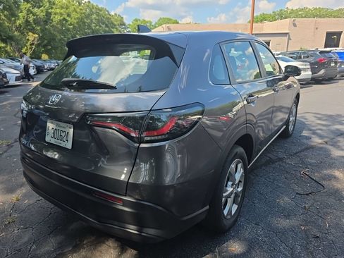 Used 2025 Honda HR-V LX image 9
