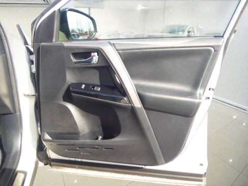 Used 2018 Toyota RAV4 Limited w/ All Weather Liner Package AWD/4WD image 19