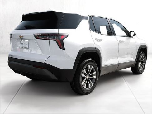 Used 2025 Chevrolet Equinox LT image 7