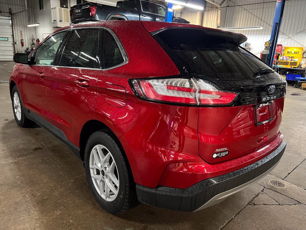 Used 2024 Ford Edge SEL AWD/4WD image 5