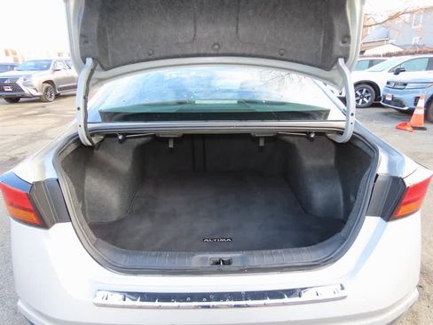 Used 2022 Nissan Altima 2.5 SV image 10