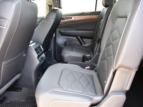 New 2026 Volkswagen Atlas SE image 16