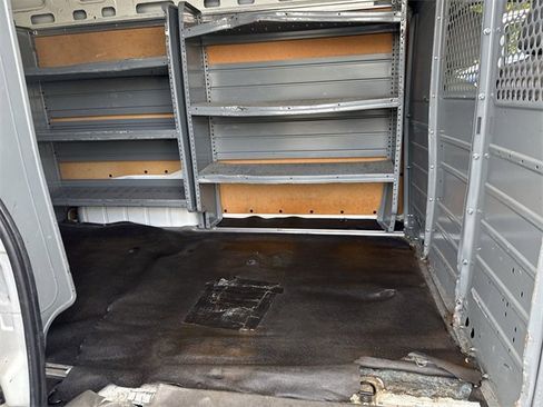 Used 2014 Nissan NV 3500 SV image 11