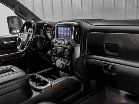 Used 2022 Chevrolet Silverado 2500 LT w/ Convenience Package AWD/4WD image 12