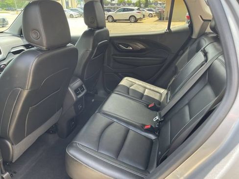 Used 2023 GMC Terrain SLT AWD/4WD image 13