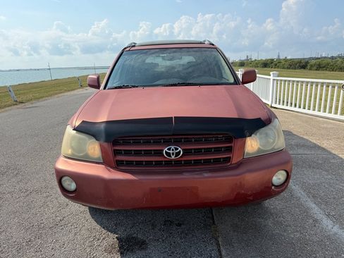 Used 2002 Toyota Highlander Limited image 2