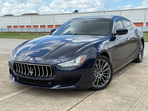Used 2019 Maserati Ghibli image 2