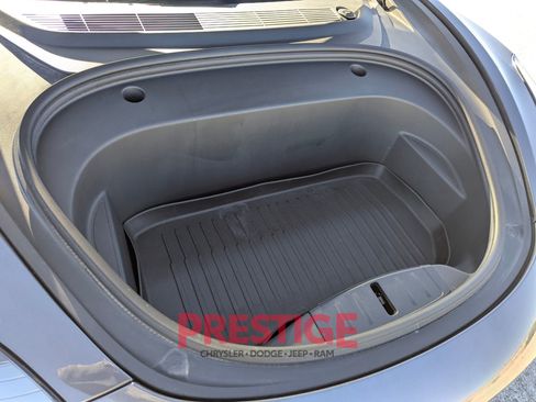 Used 2021 Tesla Model 3 Standard Range Plus image 4