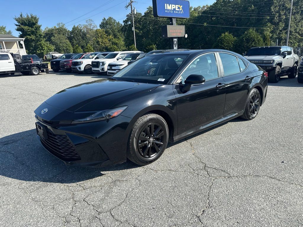 Used 2025 Toyota Camry LE FWD image 1