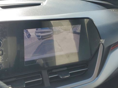 Used 2024 Chevrolet Trax RS image 25