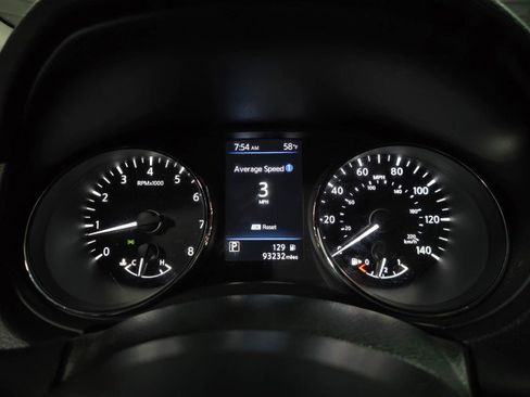 Used 2019 Nissan Rogue SV image 22