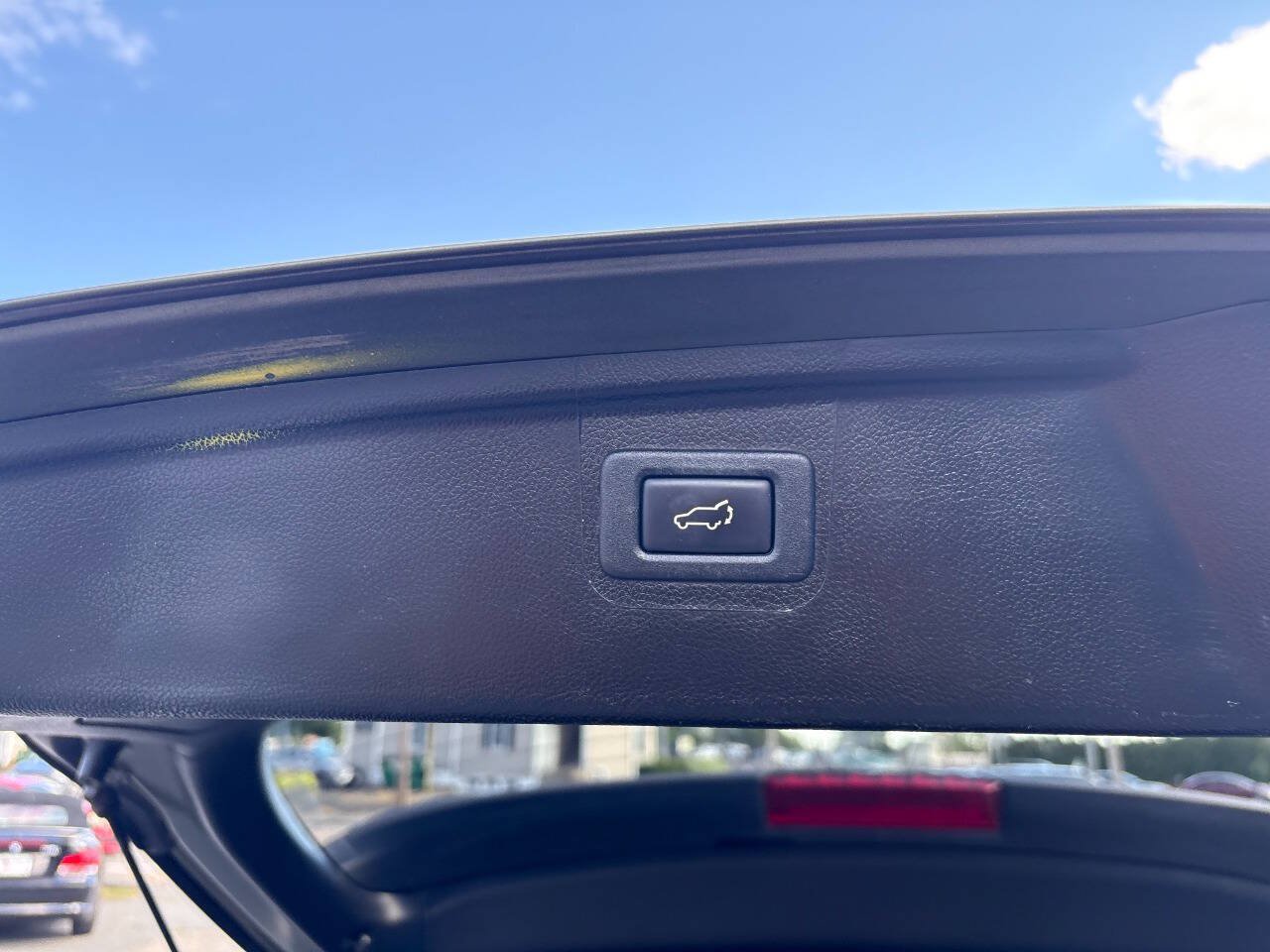 Used 2018 Subaru Outback 2.5i Limited AWD/4WD image 9