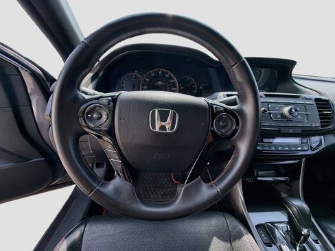 Used 2017 Honda Accord Sport Special Edition image 11