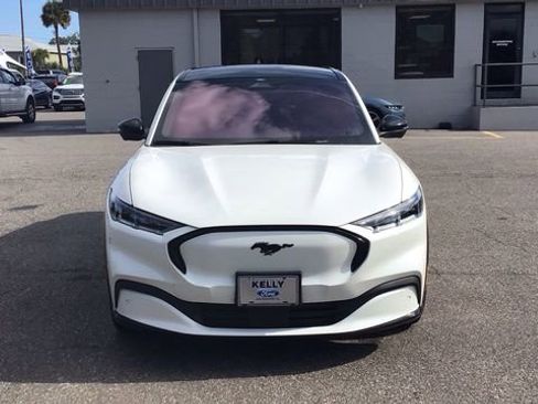 Used 2021 Ford Mustang Mach-E Premium image 2