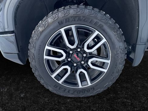 New 2026 GMC Sierra 1500 AT4 w/ AT4 Premium Package image 10
