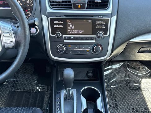 Used 2016 Nissan Altima 2.5 S w/ Power Driver Seat Package FWD image 19