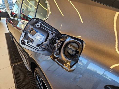 Used 2022 Toyota Camry SE image 31