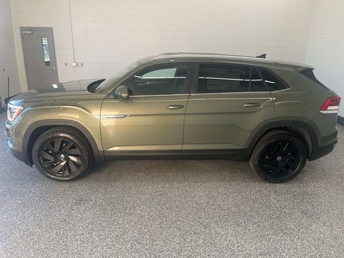 New 2026 Volkswagen Atlas Cross Sport SE AWD/4WD image 2