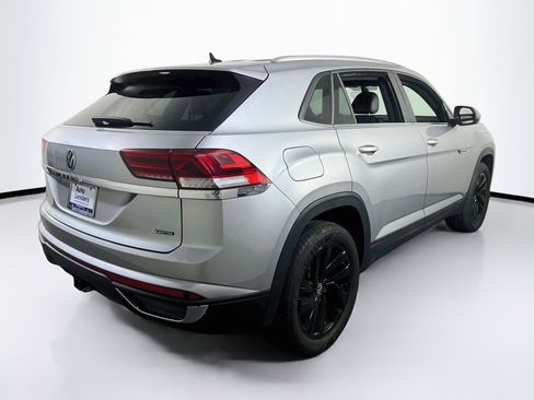 Used 2023 Volkswagen Atlas Cross Sport SE AWD/4WD image 5