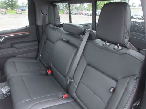 New 2026 GMC Sierra 1500 Denali w/ Denali Reserve Package AWD/4WD image 13
