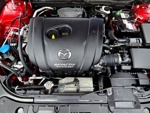 Used 2018 MAZDA MAZDA3 Touring image 22