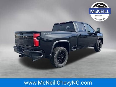 New 2026 Chevrolet Silverado 2500 LT w/ Trail Boss Package AWD/4WD image 7