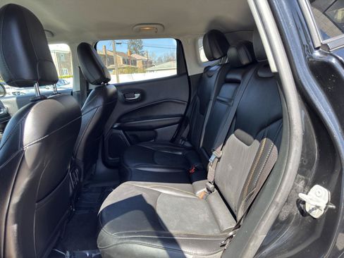Used 2019 Jeep Compass Limited AWD/4WD image 30
