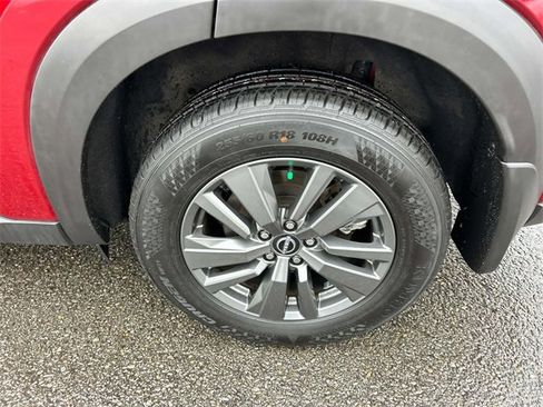 Used 2024 Nissan Pathfinder SV w/ Lighting Package (N92) image 13