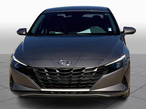 Used 2022 Hyundai Elantra SEL FWD image 4