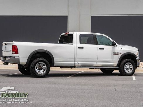 Used 2015 RAM 3500 SLT AWD/4WD image 11