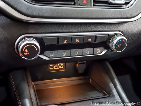 Used 2022 Nissan Altima 2.5 SR FWD image 22