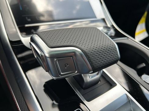 New 2026 Audi SQ8 Prestige AWD/4WD image 39