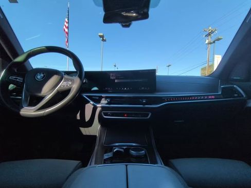 Used 2024 BMW X5 xDrive50e w/ Premium Package image 2