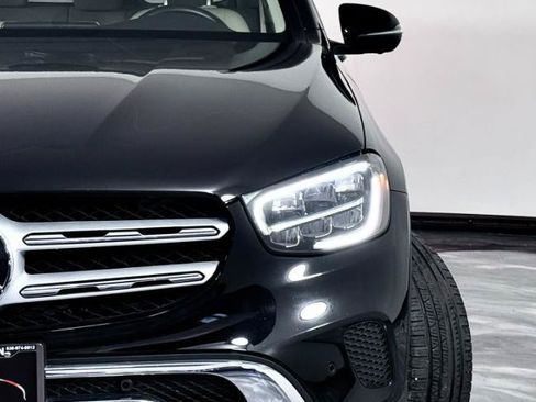 Used 2021 Mercedes-Benz GLC 300 4MATIC w/ Multimedia Package image 6