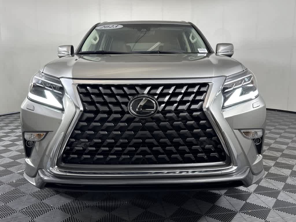 Used 2023 Lexus GX 460 Luxury w/ Sport Design Package AWD/4WD image 11