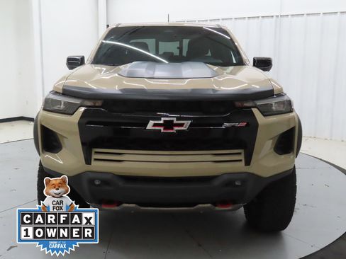 Used 2024 Chevrolet Colorado ZR2 w/ Technology Package AWD/4WD image 10