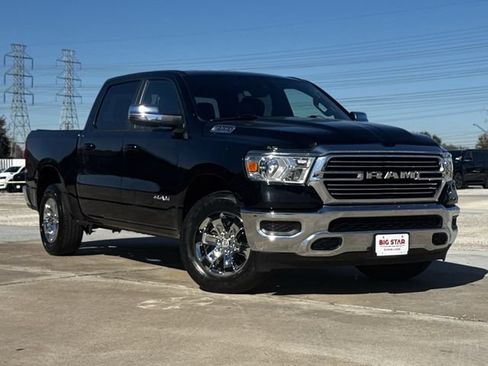 Used 2024 RAM 1500 Laramie AWD/4WD image 2