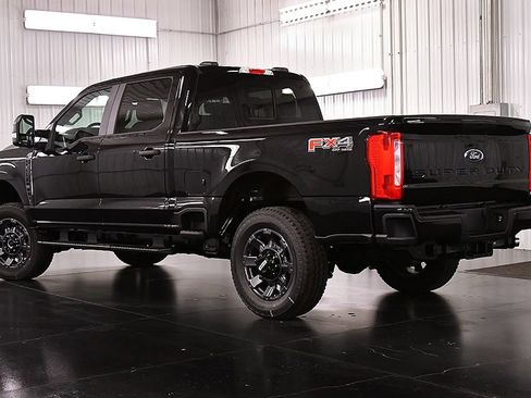 New 2026 Ford F250 XL w/ STX Appearance Package AWD/4WD image 5