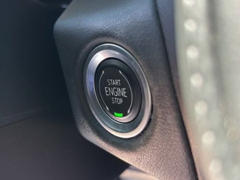 Used 2021 Chevrolet Tahoe Z71 w/ Z71 Signature Package image 23