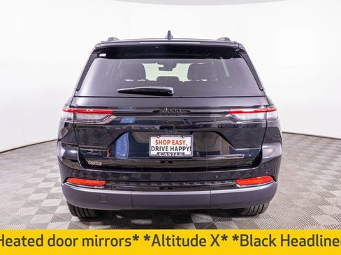 New 2025 Jeep Grand Cherokee Altitude image 11