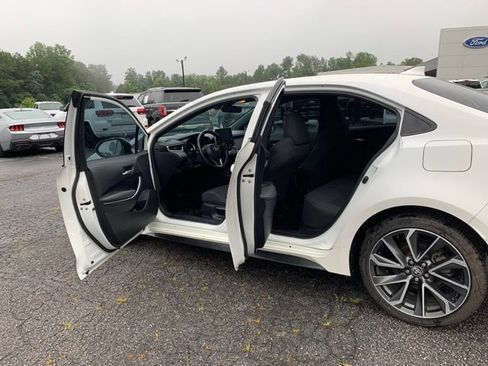 Used 2020 Toyota Corolla SE FWD image 17