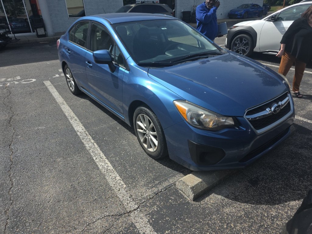 Used 2014 Subaru Impreza 2.0i Premium AWD/4WD image 3