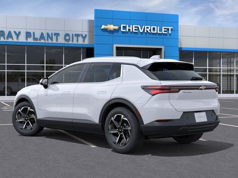 New 2026 Chevrolet Equinox EV LT FWD image 3