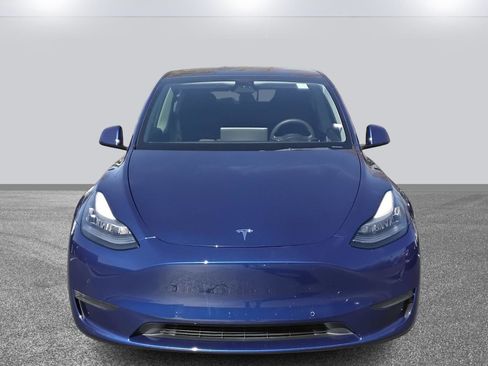 Used 2021 Tesla Model Y Long Range image 2