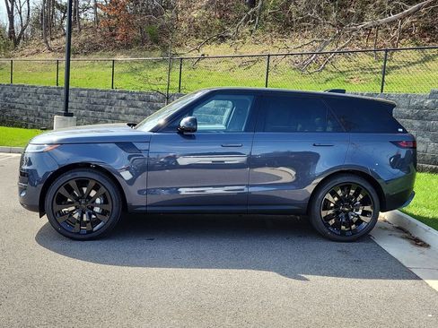 New 2026 Land Rover Range Rover Sport SE AWD/4WD image 6