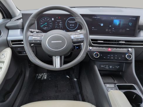 Used 2025 Hyundai Sonata SEL FWD image 19